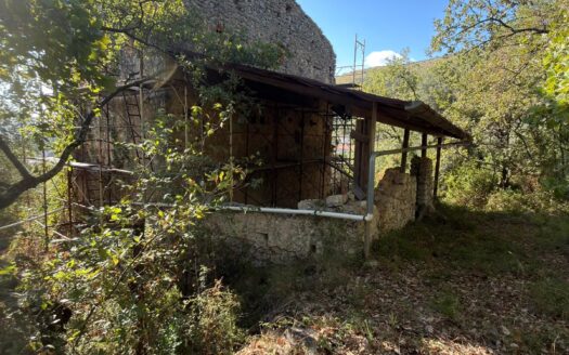 Casale da ristrutturare