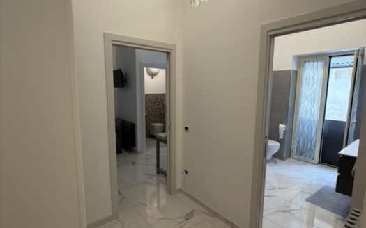 Appartamento entrata indipendente al piano terra