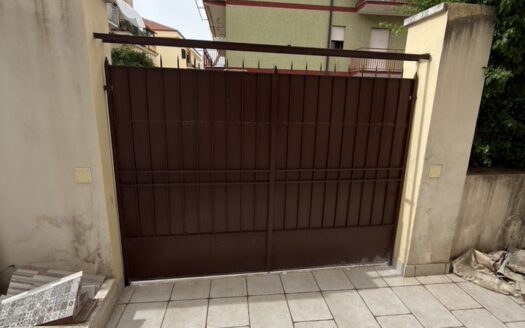 Appartamento entrata indipendente al piano terra