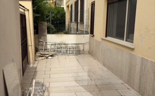 Appartamento entrata indipendente al piano terra