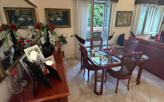 ✨ Una casa unica ed introvabile per posizione e genere nel cuore di Fondi! ✨