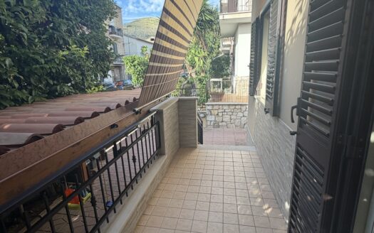 ✨ Una casa unica ed introvabile per posizione e genere nel cuore di Fondi! ✨