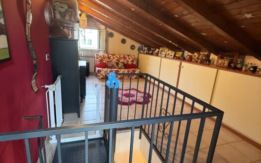 ✨ Una casa unica ed introvabile per posizione e genere nel cuore di Fondi! ✨