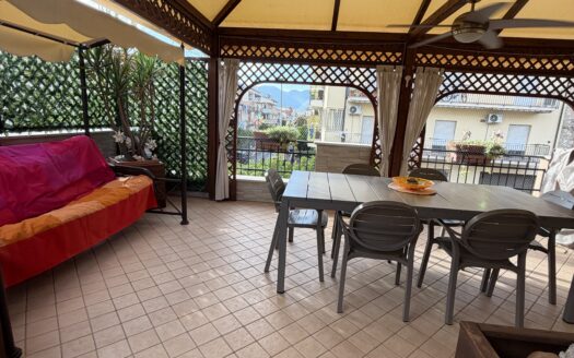 ✨ Una casa unica ed introvabile per posizione e genere nel cuore di Fondi! ✨