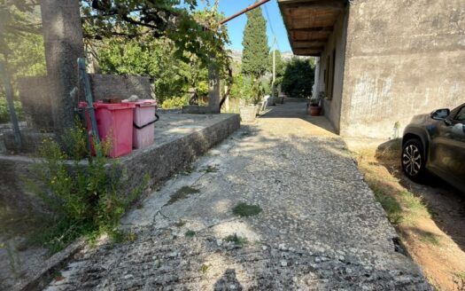 Villa singola a campodimele con giardino