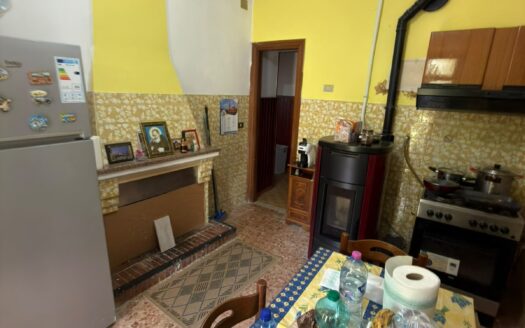 Villa singola a campodimele con giardino