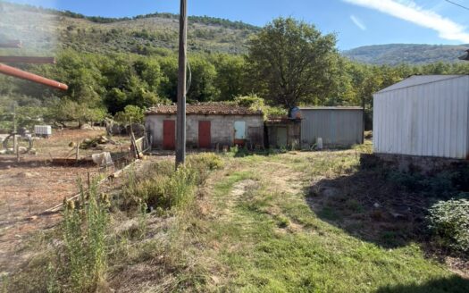 Villa singola a campodimele con giardino