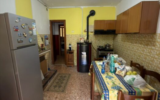 Villa singola a campodimele con giardino