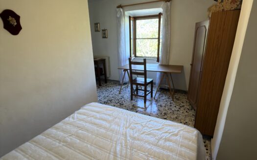 Villa singola con giardino e terreno